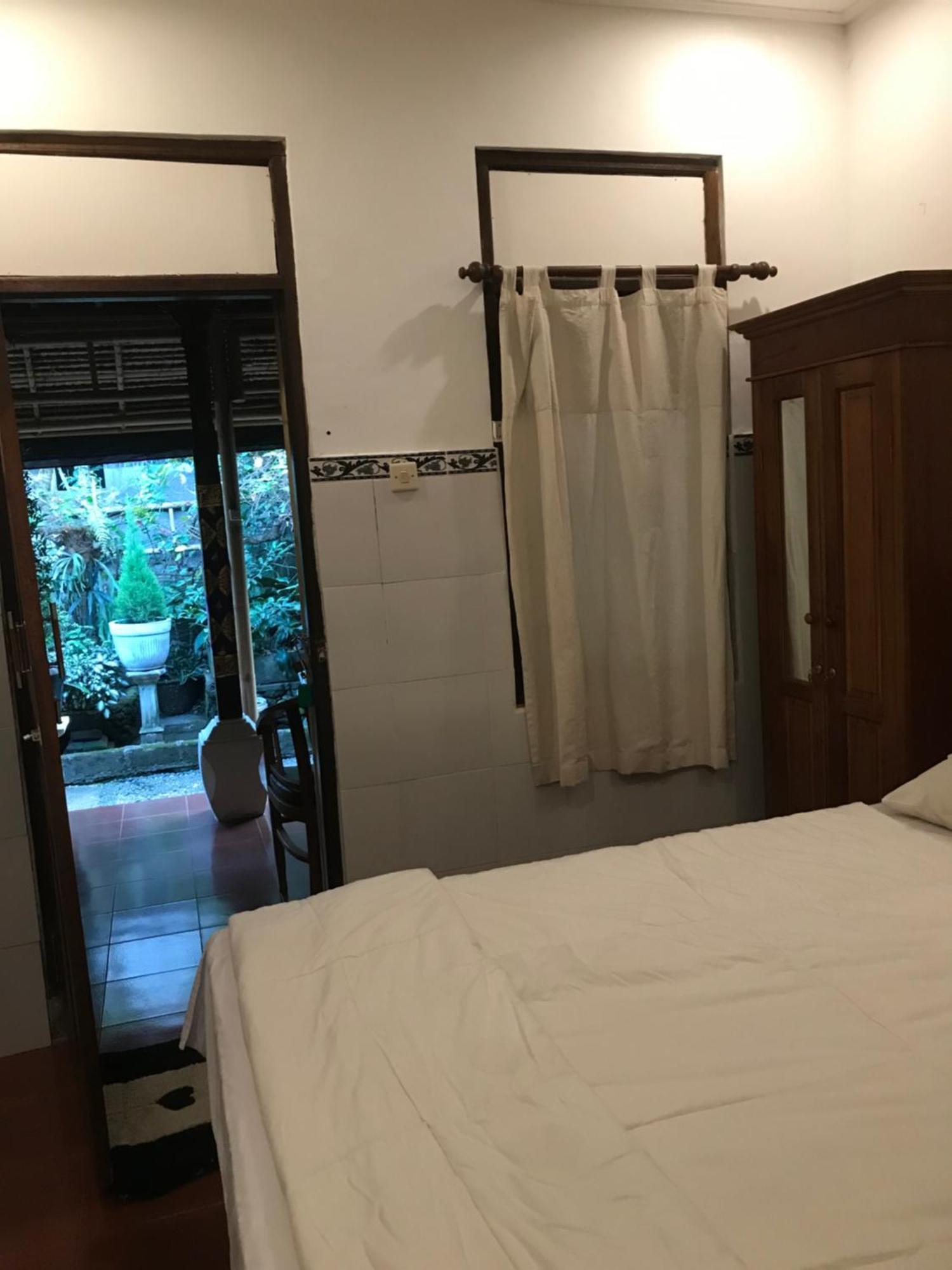 1Bd Guest House In Family Compound1, 15 Minute Walk To Yoga Barn Ubud Esterno foto